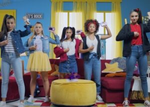la casa delle miracle tunes in tv